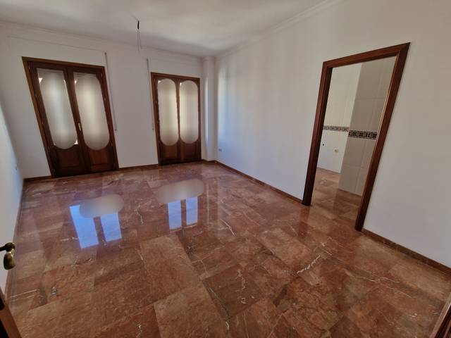 Piso en Venta en Fernán-Núñez