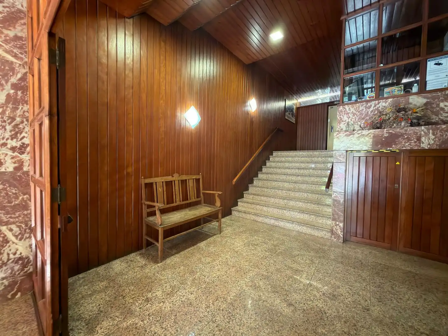 Piso en venta en Pontevedra Capital  con Calefacción, Parquet y Horno