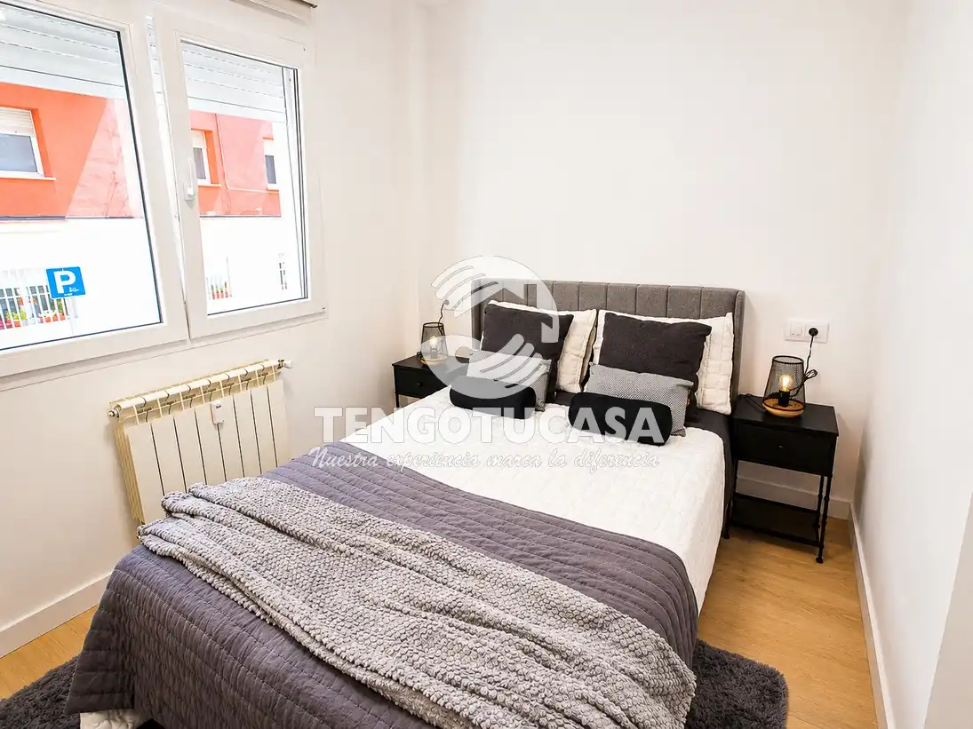 Schlafzimmer von Wohnung zum Verkauf in Madrid mit Klimaanlage, Möbliert und Ofen