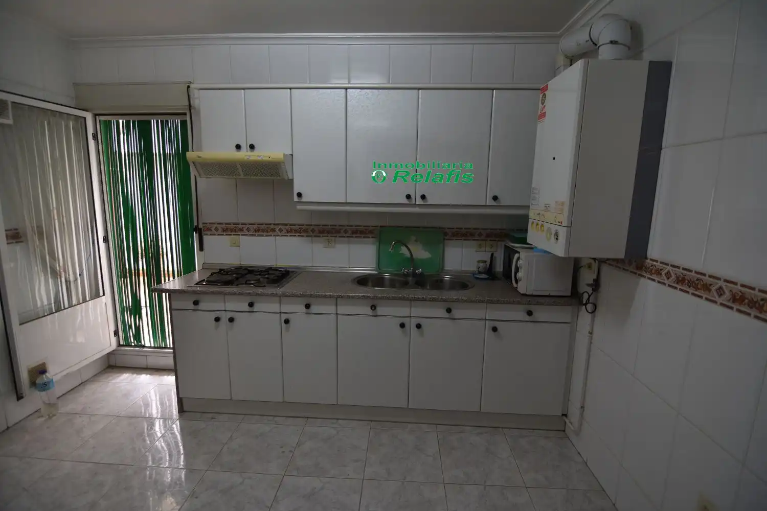 Cocina de Piso en venta en Ciudad Rodrigo con Calefacción, Terraza y Trastero