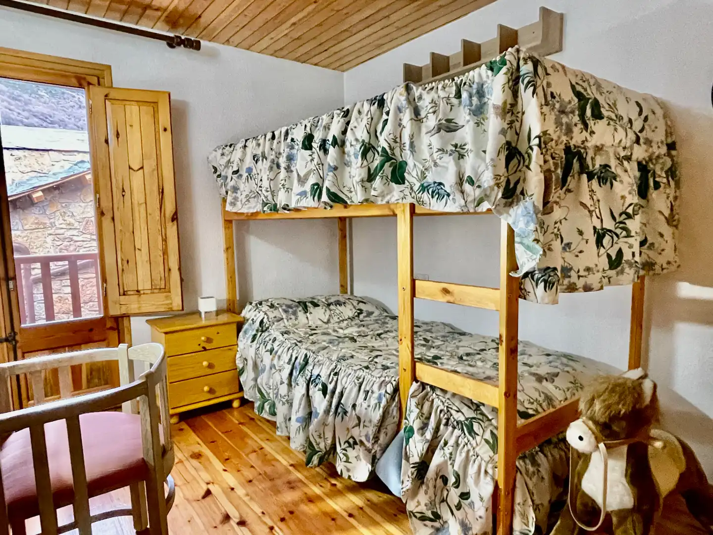 Habitación de Ático en venta en Setcases con Calefacción, Terraza y Amueblado