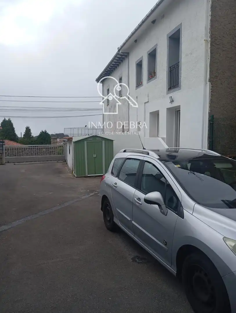 Parkplatz von Wohnung zum Verkauf in Muros de Nalón mit Terrasse, Abstellraum und Möbliert