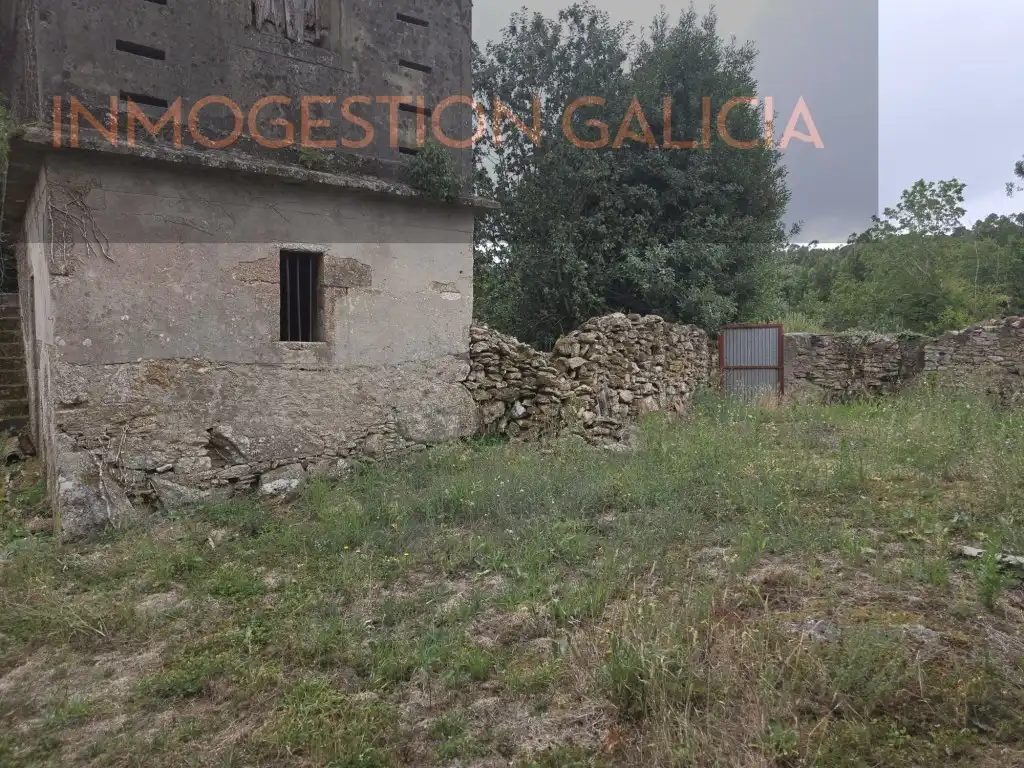 Houses for sale in A Laracha  