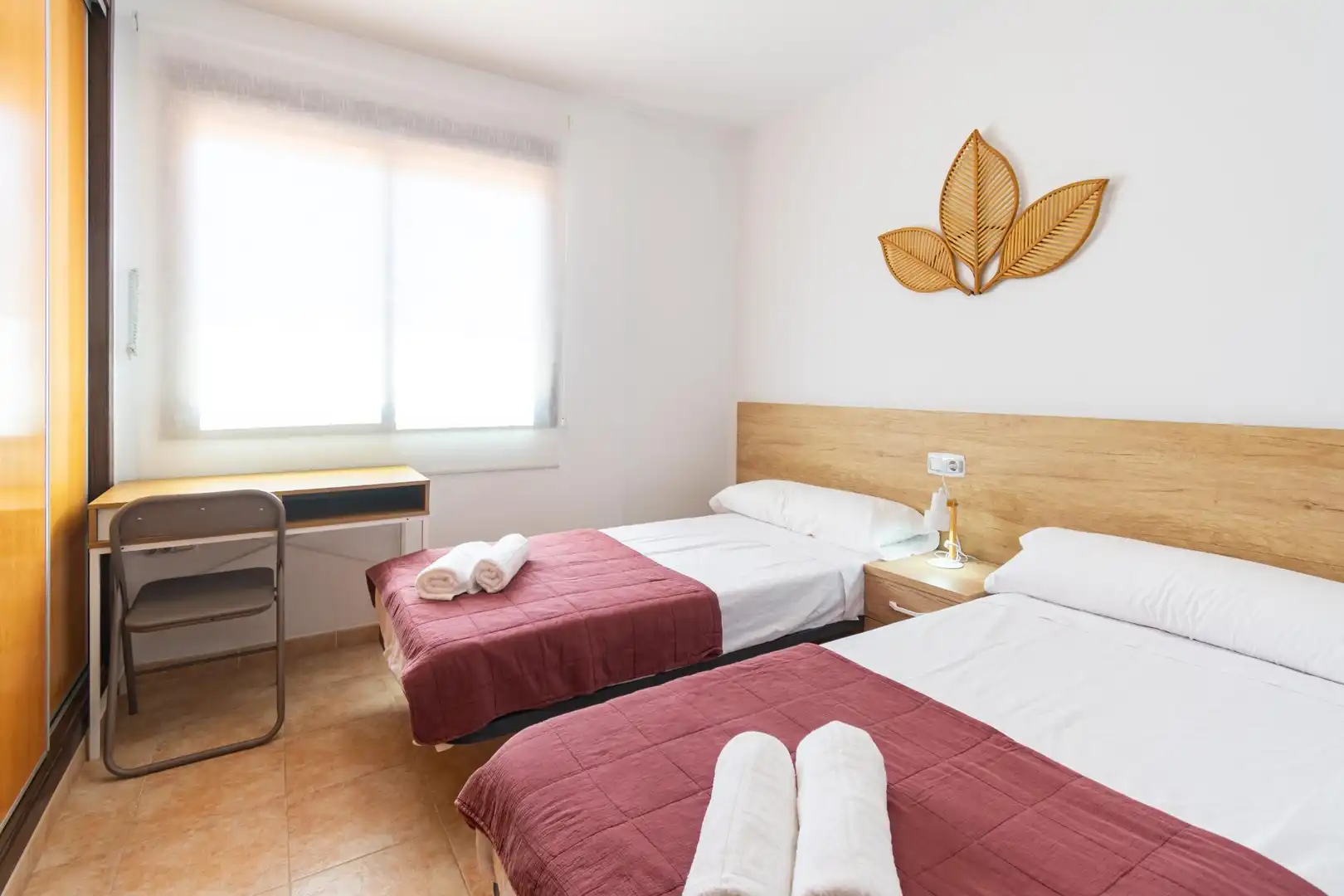 Dormitori de Apartament en venda en Águilas amb Aire condicionat, Terrassa i Moblat