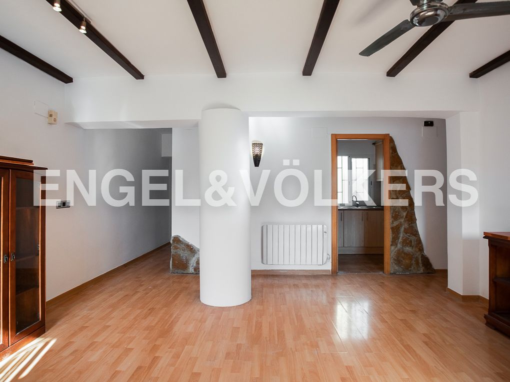 Apartament de lloguer en  Valencia Capital amb Calefacció i Balcó