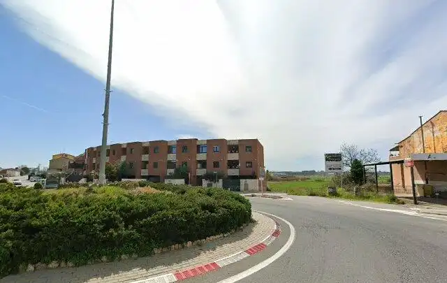 Vista exterior de Casa adosada en venda en Bell-lloc d'Urgell