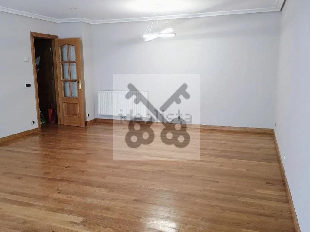 Apartment to rent in O Castro