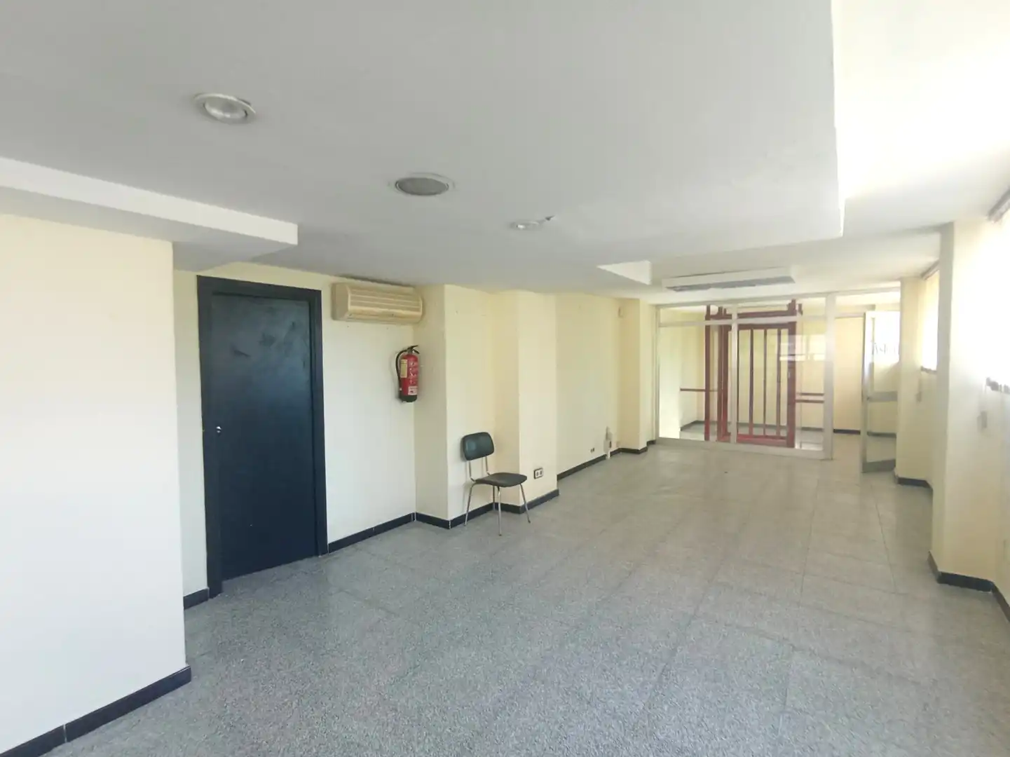 Business premises for sale in Carrer de la Costa Brava 3, imagen 10