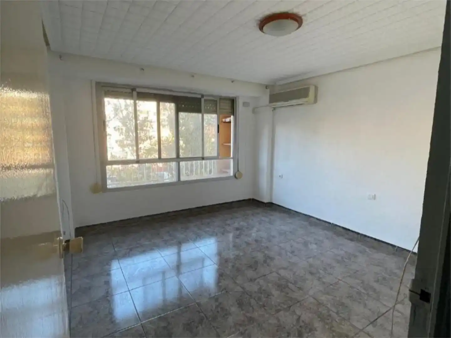 Habitación de Piso en venta en Avenida de la Paz  