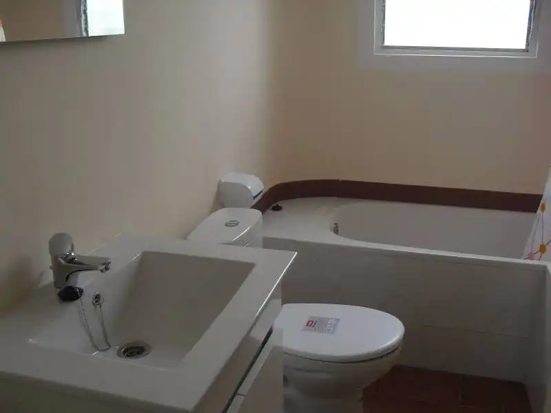 Bathroom of Flat for sale in Manresa  with Heating