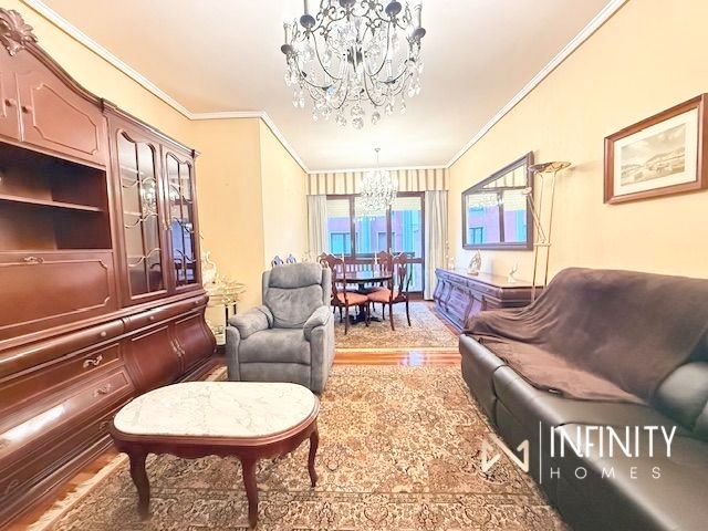 Sala d'estar de Pis en venda en Bilbao  amb Calefacció i Terrassa