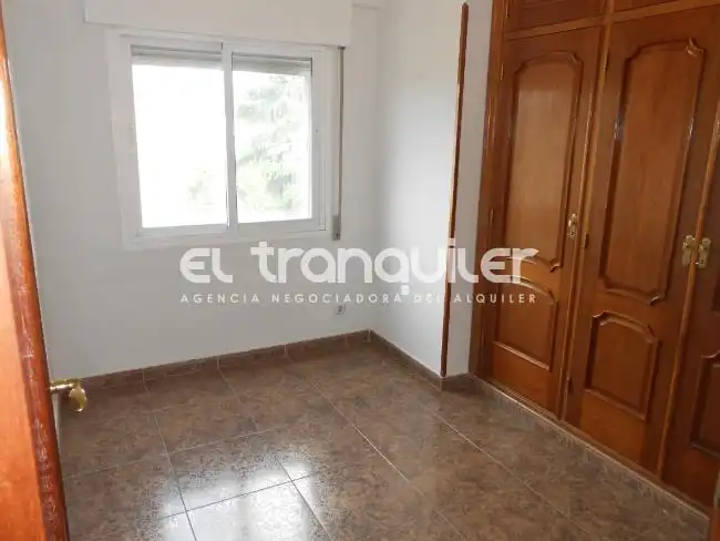 Schlafzimmer von Wohnung zur Miete in Madrid mit Terrasse