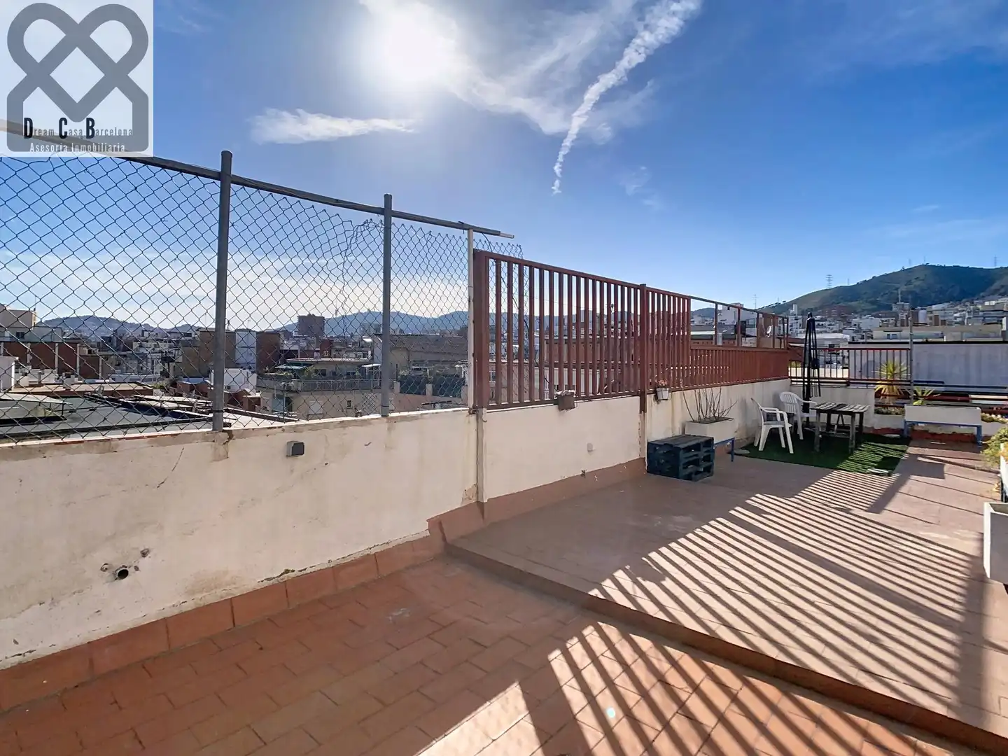 Terrasse von Dachboden zum Verkauf in Barcelona mit Heizung und Terrasse