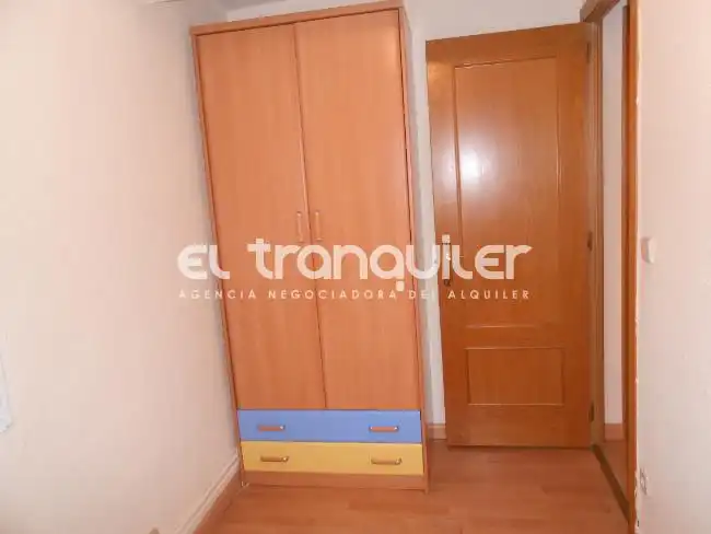 Schlafzimmer von Wohnung zum Verkauf in Madrid mit Klimaanlage, Möbliert und Waschmaschine