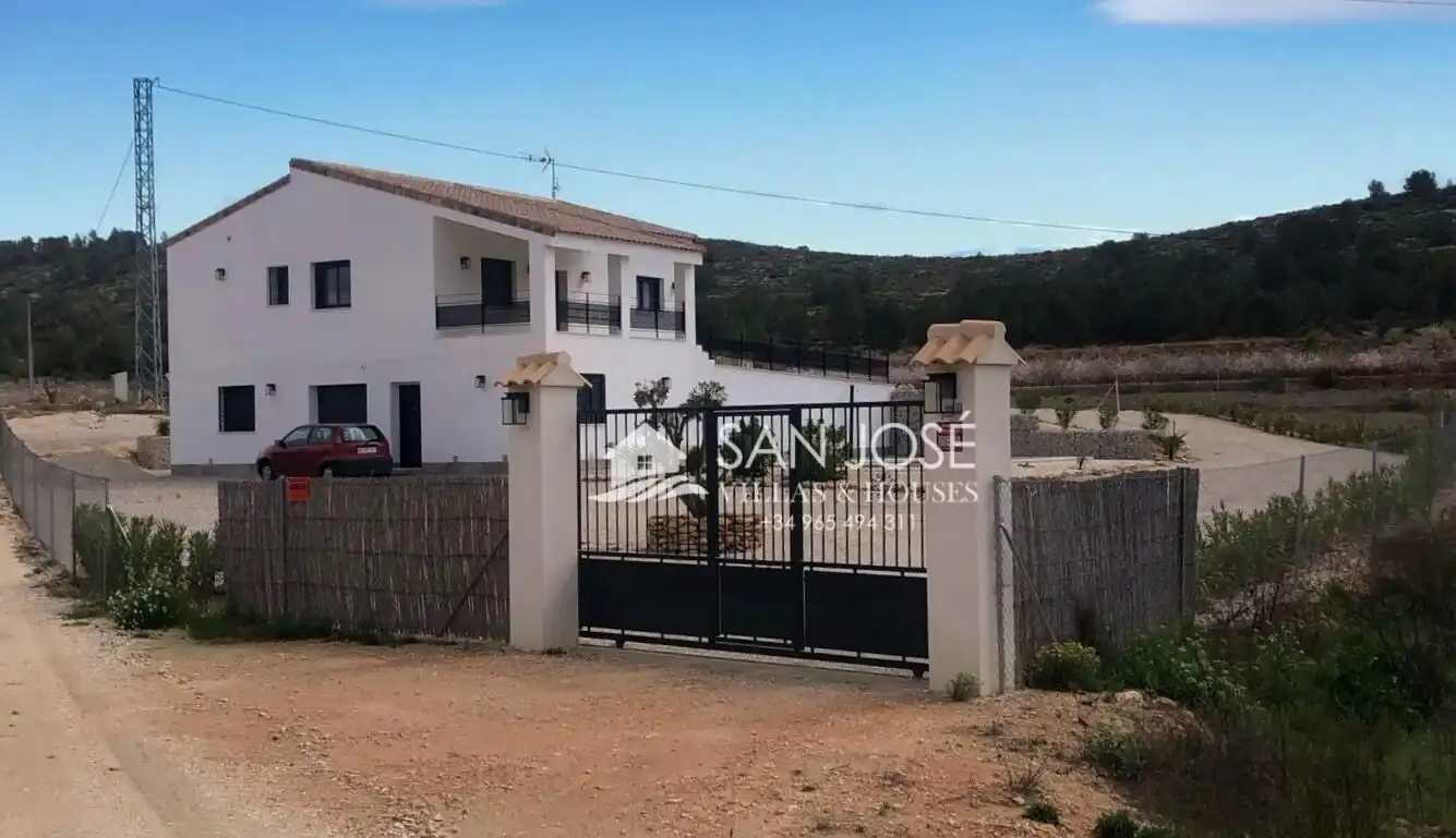 Xalet amb piscina en venda a El Pinós / Pinoso, imagen 16