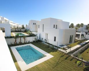 Exterior view of House or chalet for sale in Marbella  with Private garden, Terrace and Swimming Pool