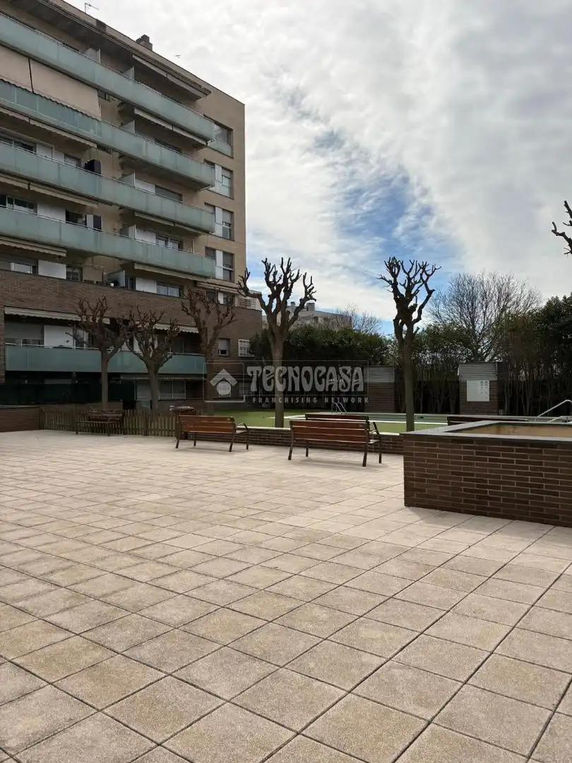 Terrassa de Pis en venda en Sabadell amb Aire condicionat, Parquet i Moblat