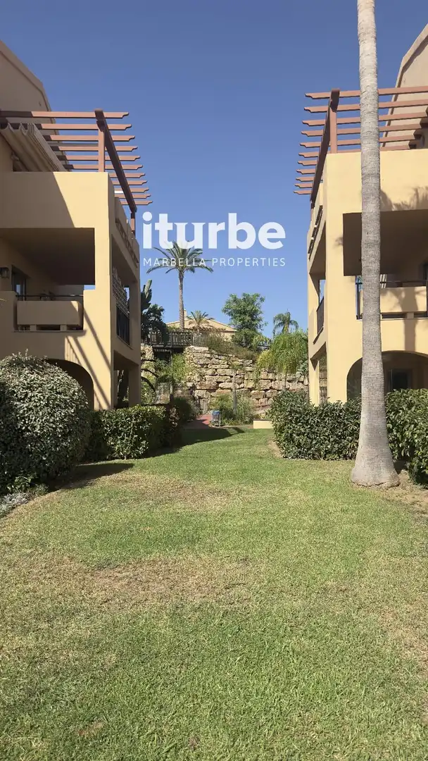 Exterior view of Flat for rent in Benahavís  with Air Conditioner, Terrace and Swimming Pool