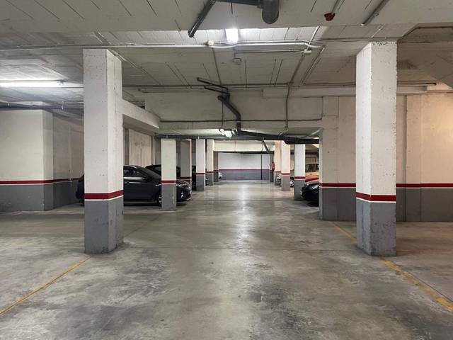 Garaje en Venta en San Crispín