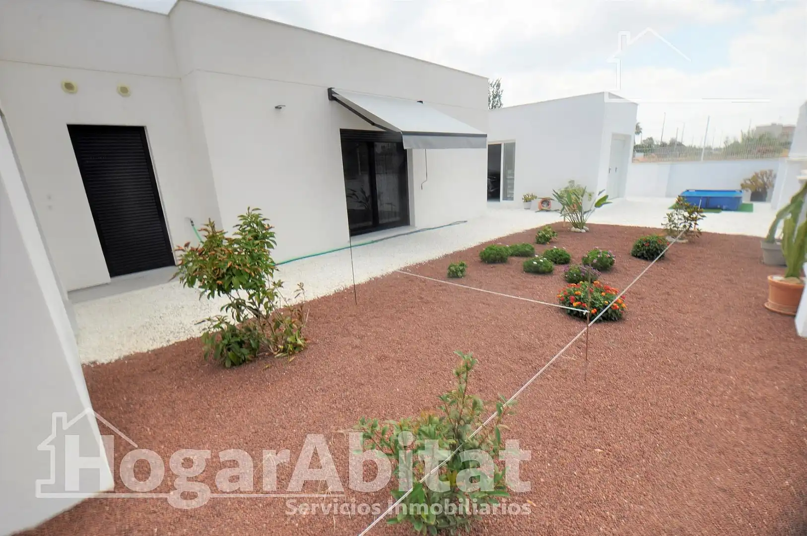 Jardí de Casa o xalet en venda en Riba-roja de Túria amb Aire condicionat, Terrassa i Traster