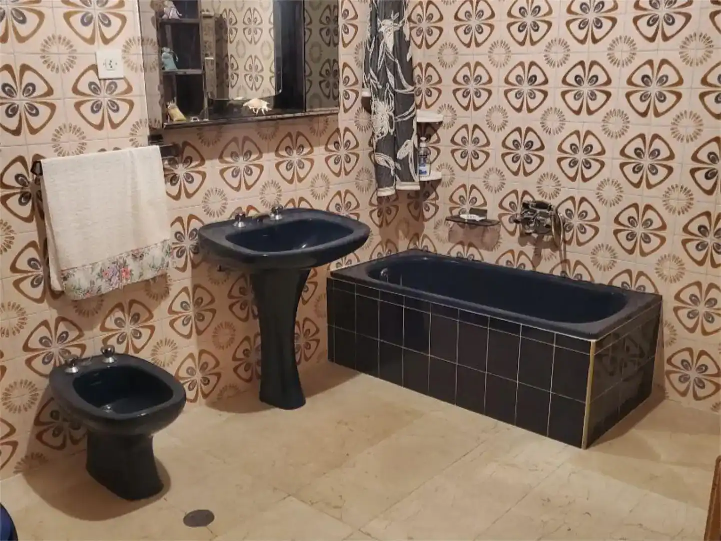 Bany de Pis en venda en Los Navalucillos amb Moblat i Balcó
