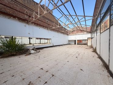 Nave industrial en venta en Carrer de l'Aigüeta