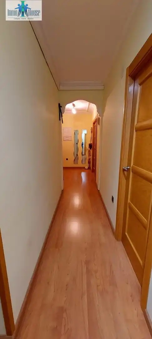 Piso en venta en Albacete con Aire acondicionado, Calefacción y Parquet