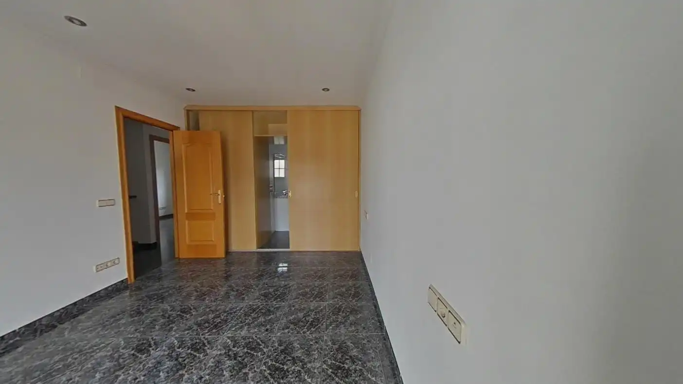 Casa pareada con piscina en venta en Ronda Fort Roig, imagen 14
