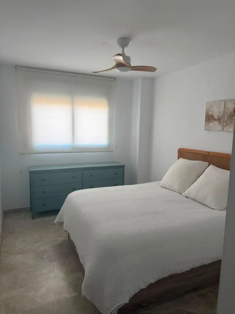 Bedroom of Flat for rent in Paterna