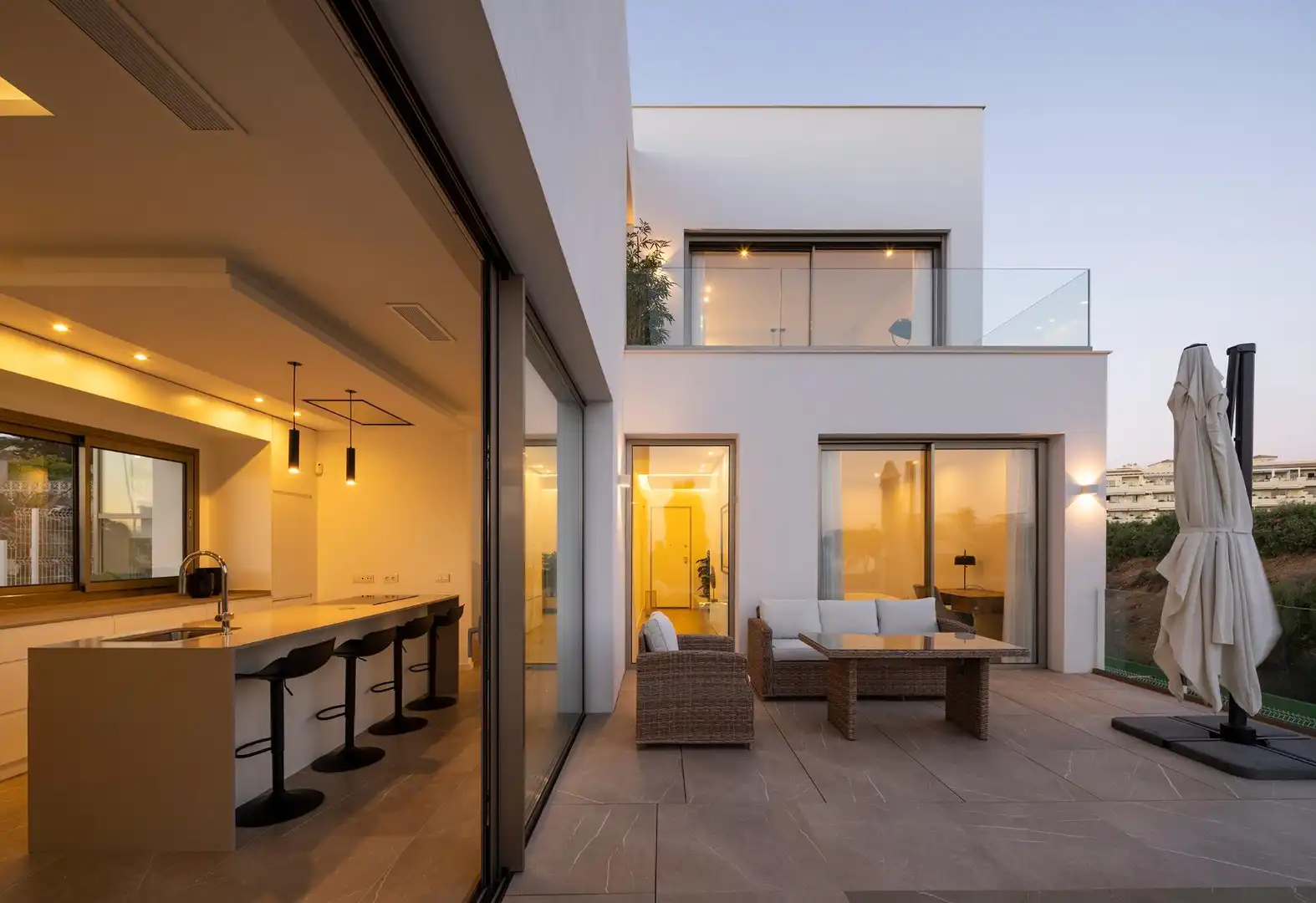 Detached house with pool for sale in El Faro de Calaburra - Chaparral, imagen 7