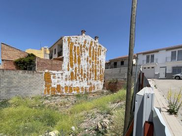 Terreno residencial en venta en Calle Jerónimo de Narváez 14