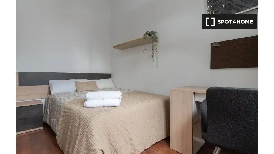 Habitación de Piso de alquiler en Madrid con Aire acondicionado, Calefacción y Amueblado