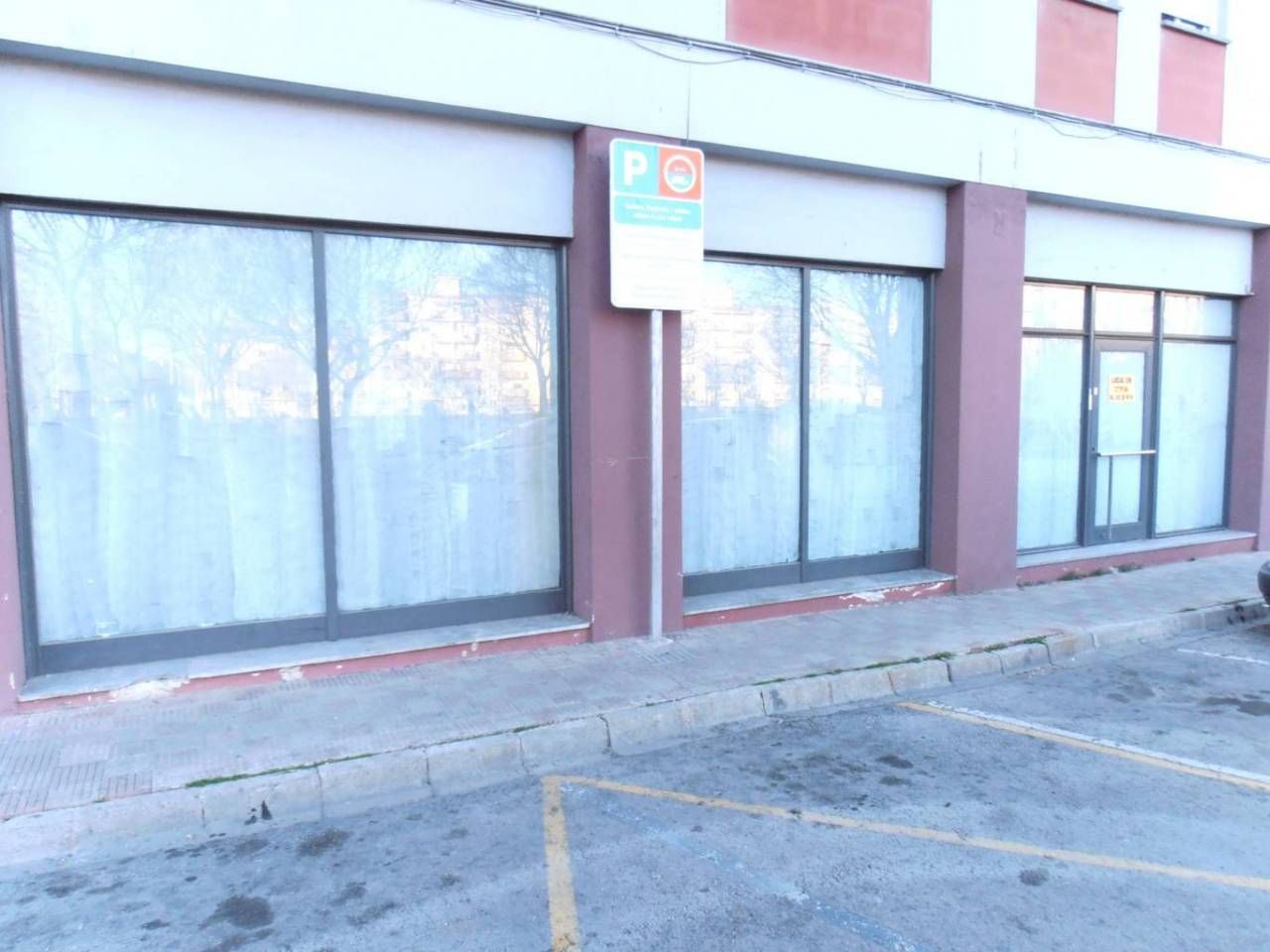 Exterior view of Premises for sale in Girona Capital