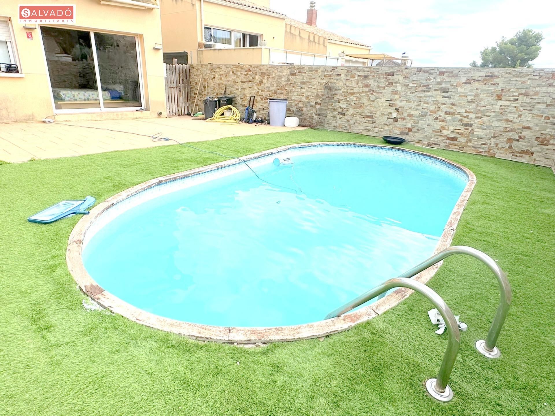 Piscina de Casa o xalet en venda en Calafell amb Calefacció, Jardí privat i Terrassa