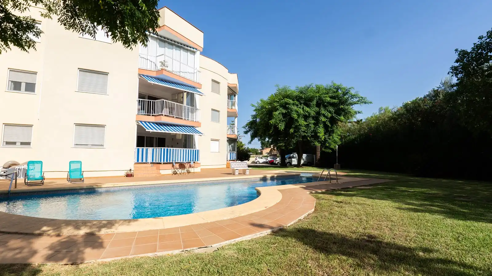 Mini appartamento con piscina in vendita a Carrer Llaüt 7, imagen 3