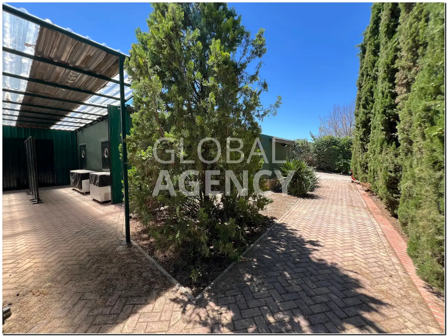 Vista exterior de Finca rústica en venda en Chinchón amb Aire condicionat, Calefacció i Jardí privat