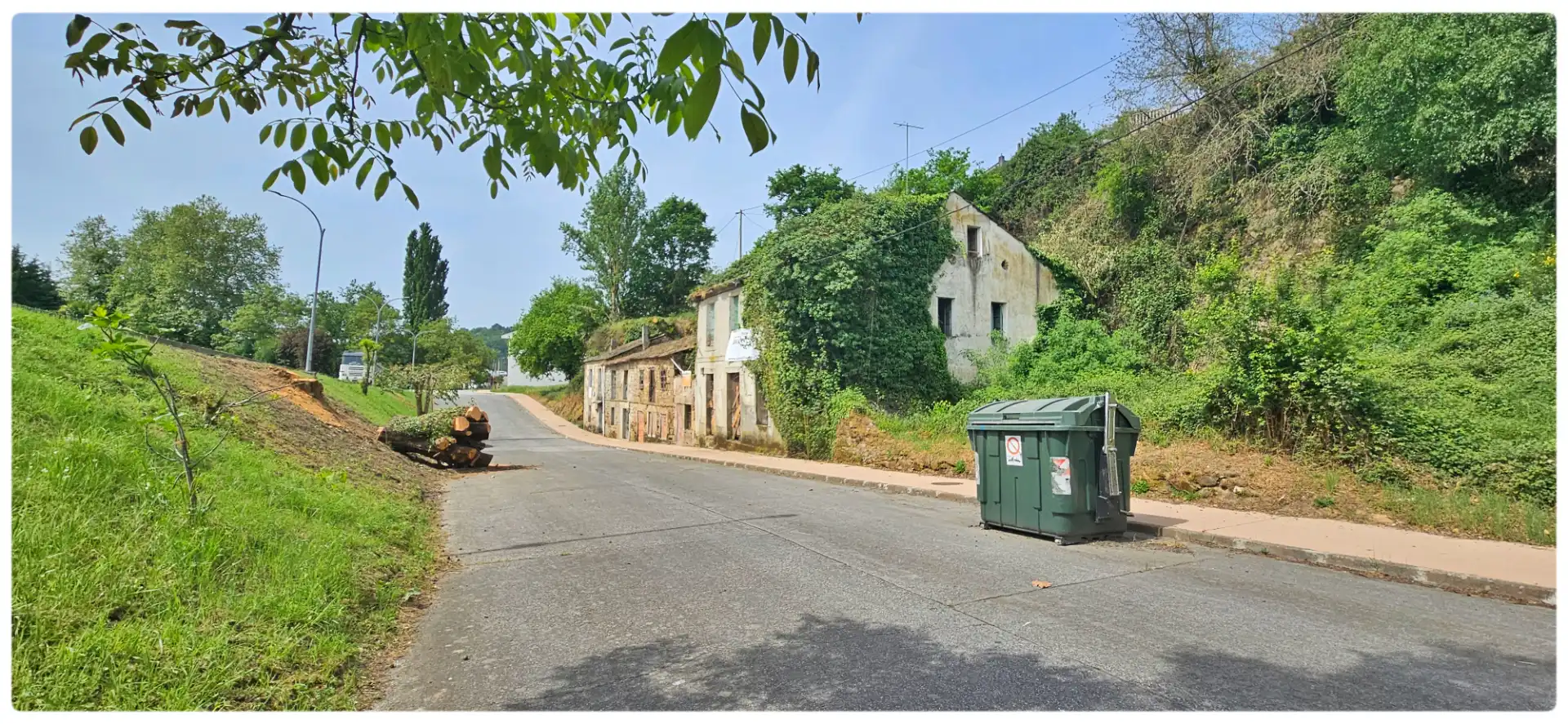 Exterior view of Houses for sale in Sarria  with Private garden