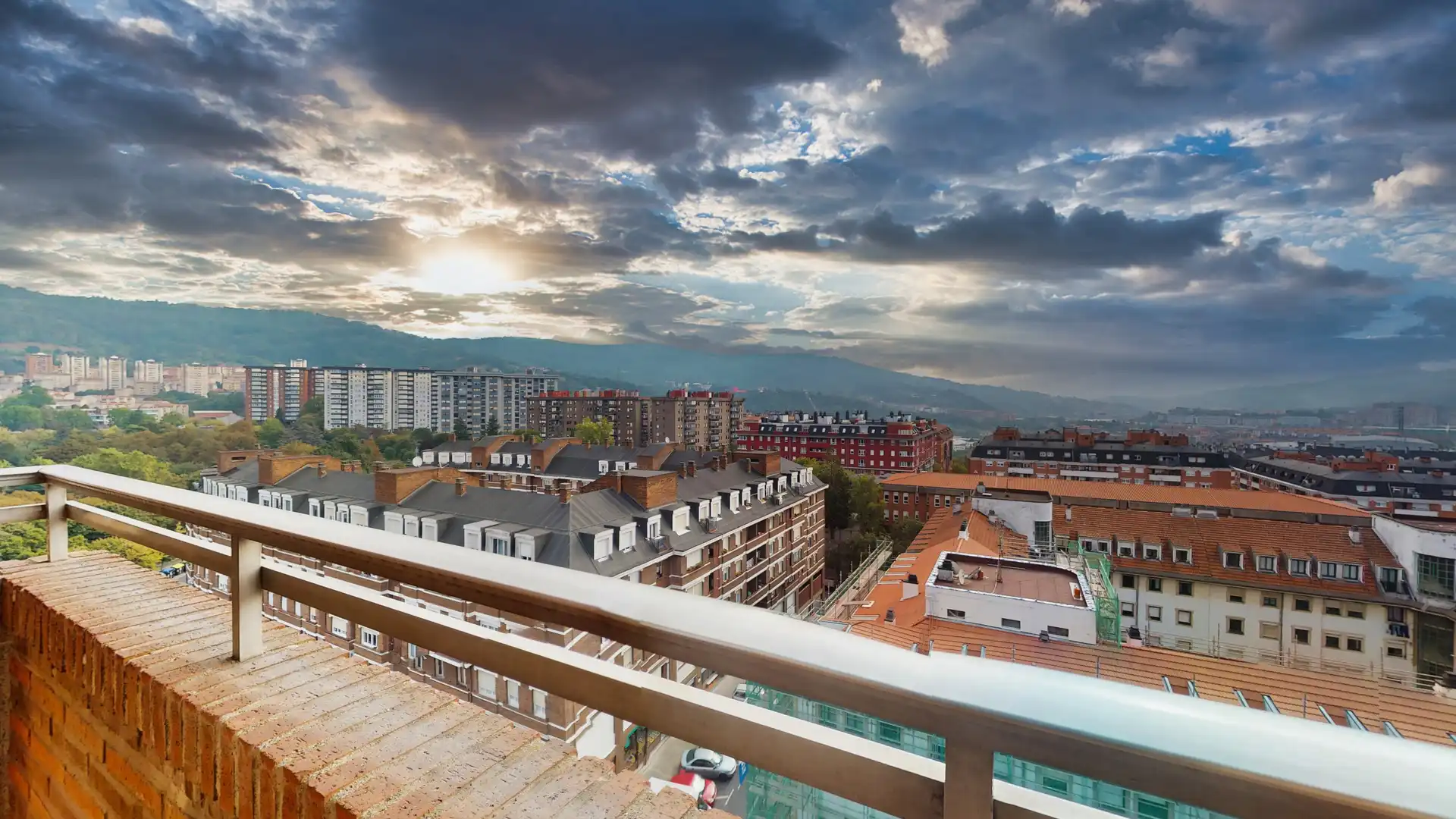 Vista exterior de Piso en venta en Otxarkoaga - Txurdinaga