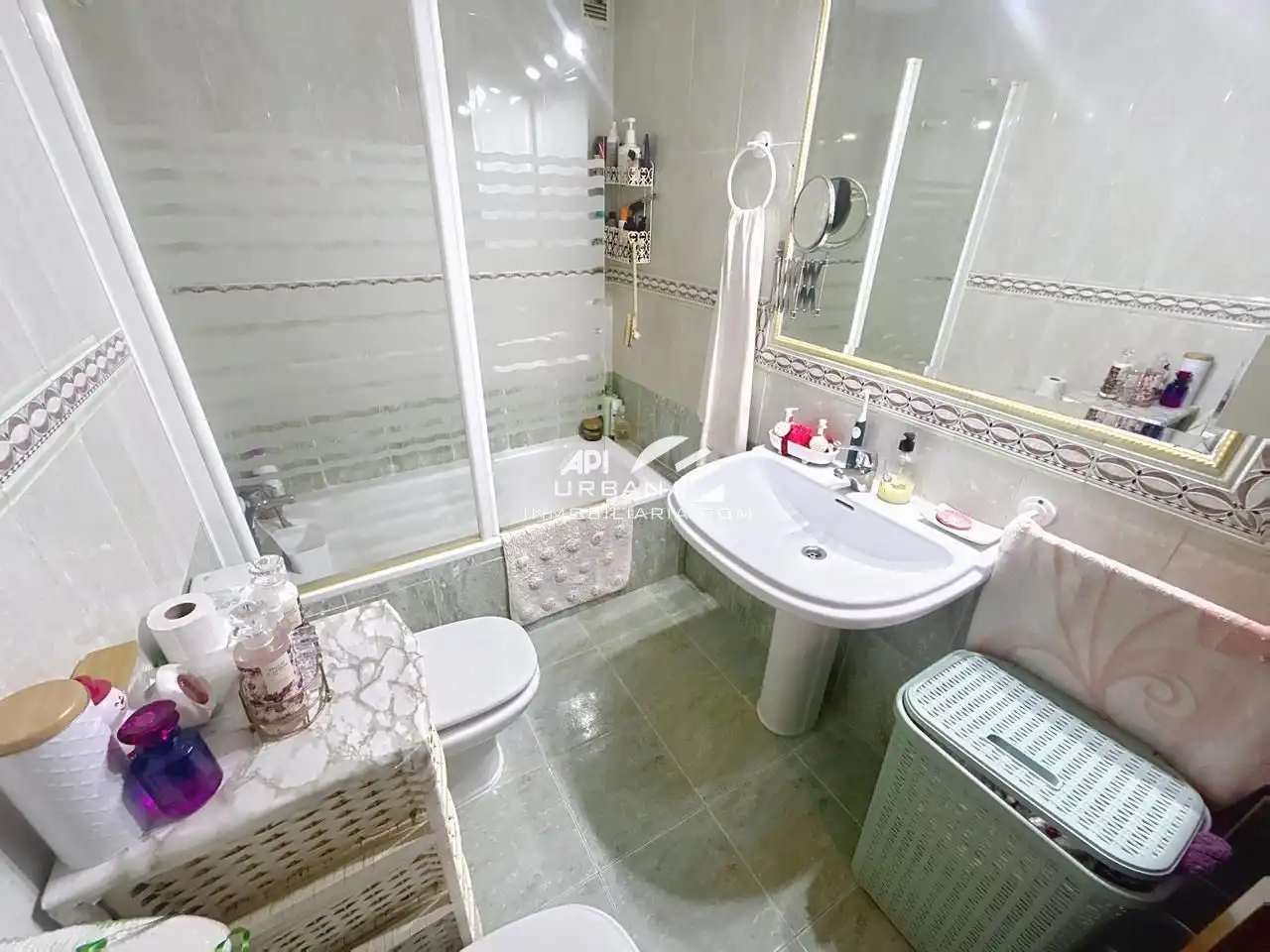 Badezimmer von Wohnung zum Verkauf in Lucena mit Abstellraum