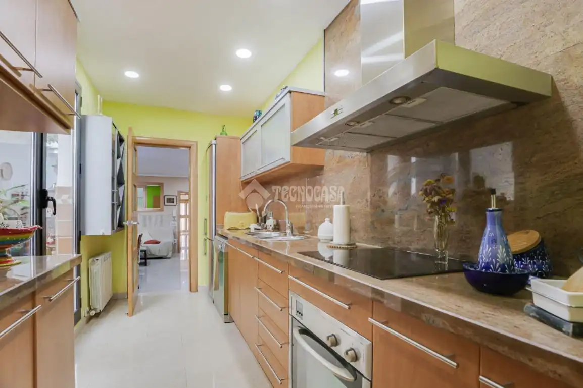 Kitchen of Flat for sale in Terrassa  with Air Conditioner, Heating and Terrace