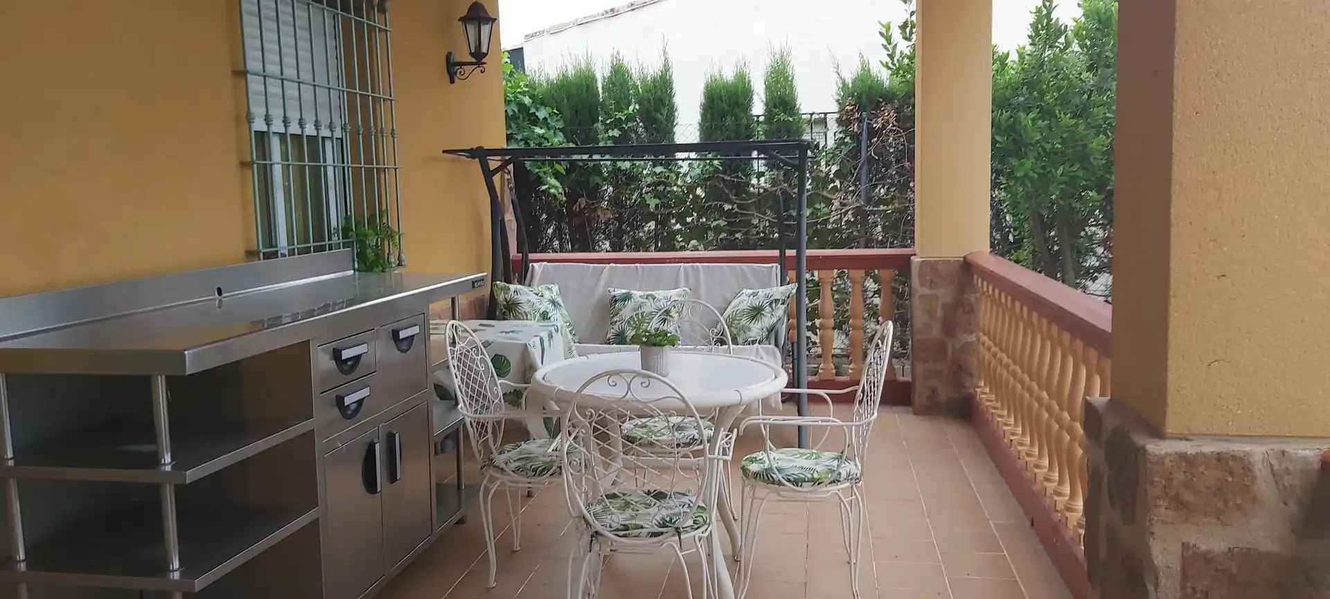 Terrassa de Casa o xalet de lloguer en Mengíbar amb Aire condicionat, Terrassa i Piscina