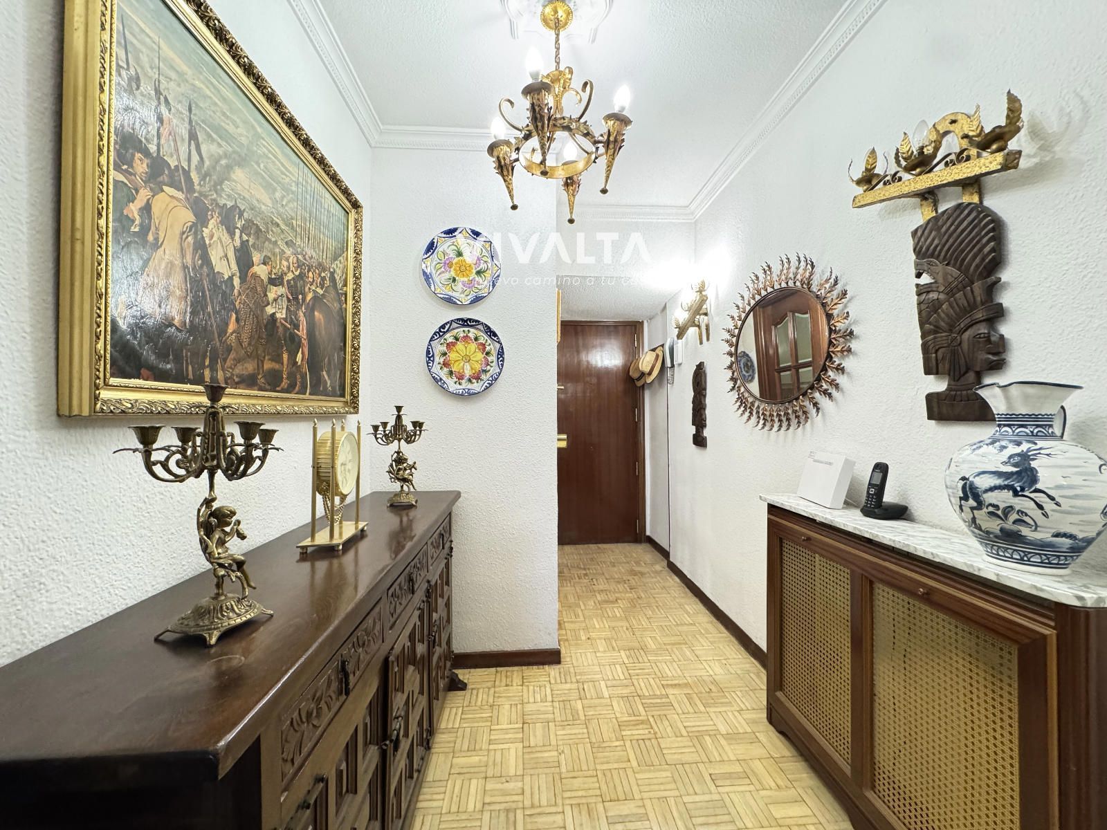 Flat for sale in  Madrid Capital  with Air Conditioner, Heating and Furnished