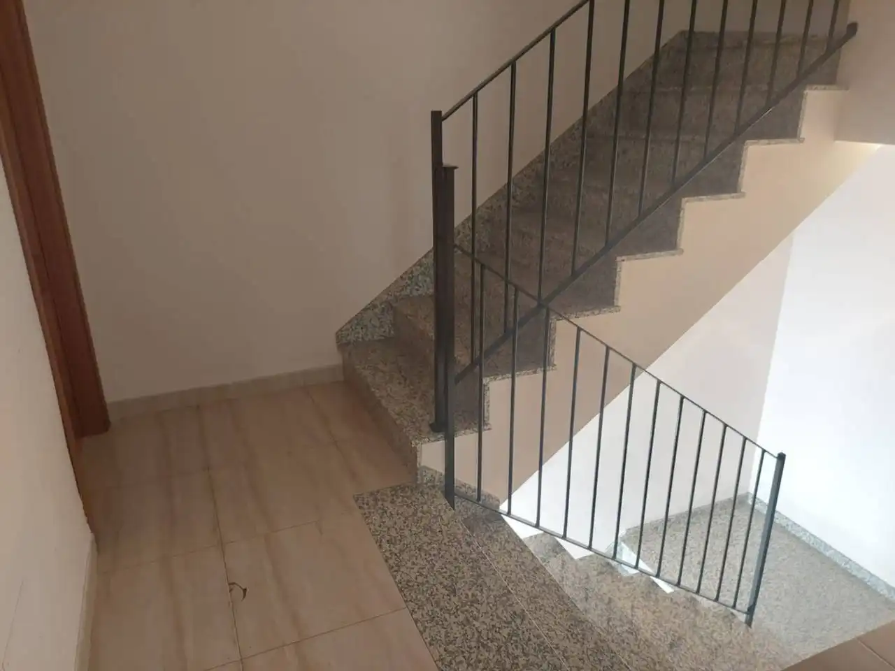 Piso en venta en Torre Alháquime con Balcón