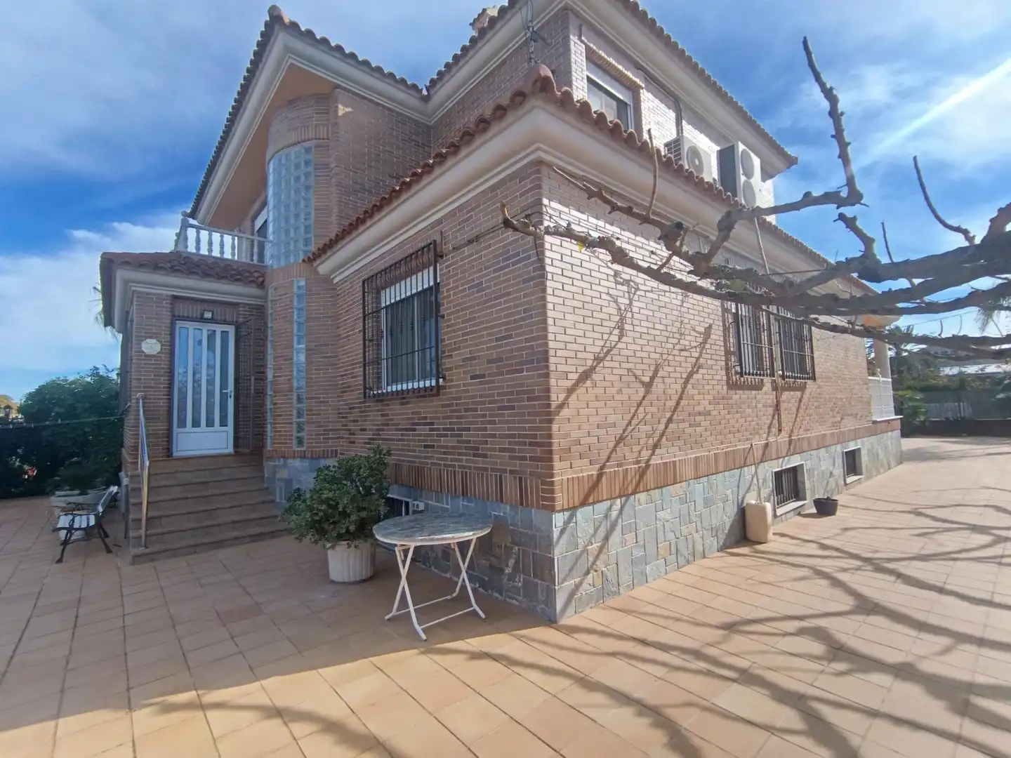 Vista exterior de Casa o xalet en venda en Murcia amb Aire condicionat, Calefacció i Jardí privat