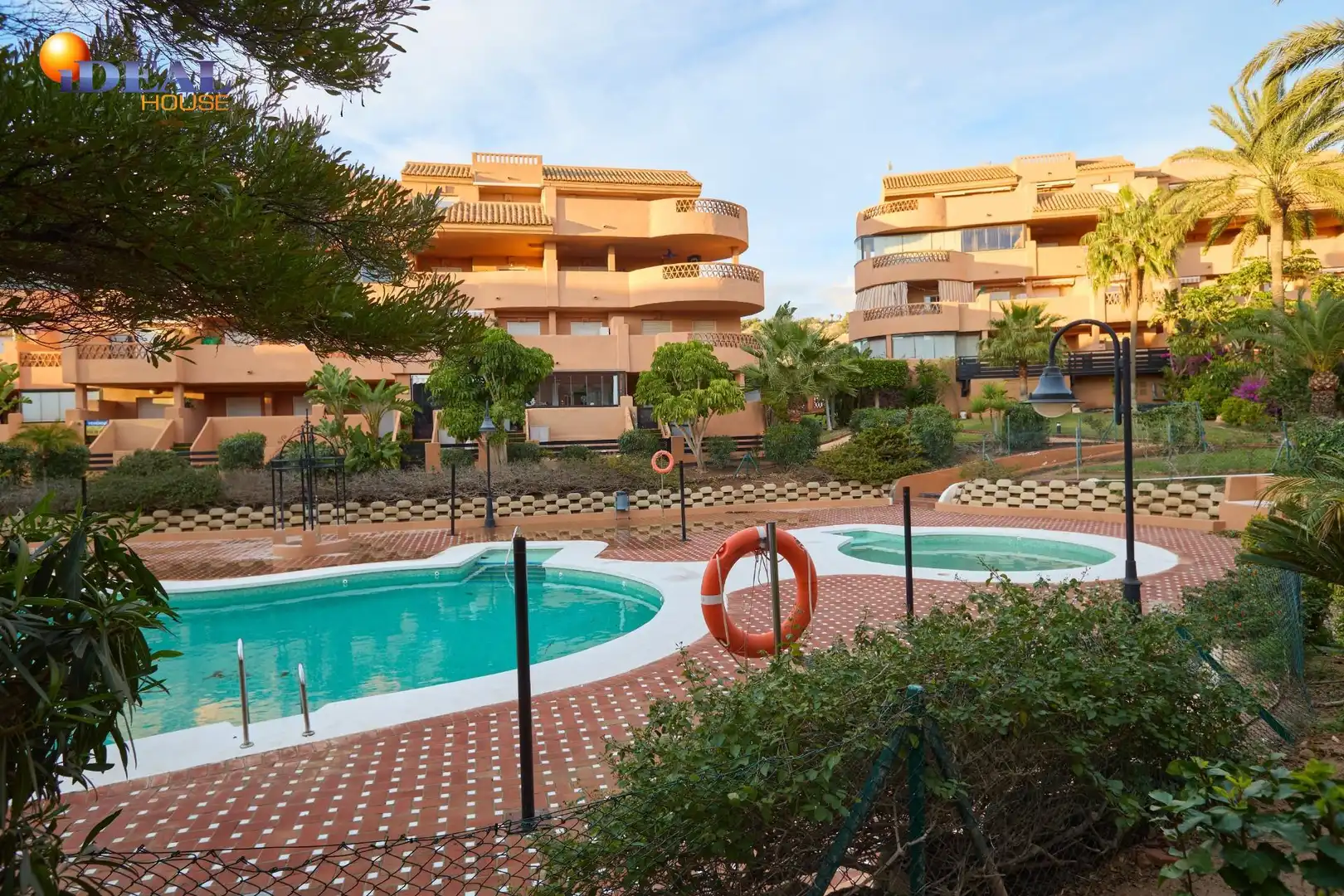 Vista exterior de Piso en venta en El Ejido con Aire acondicionado, Calefacción y Jardín privado