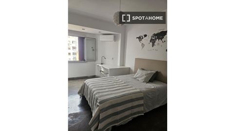 Foto 3 de Habitació a Marquès de Fontsanta, Palma de Mallorca