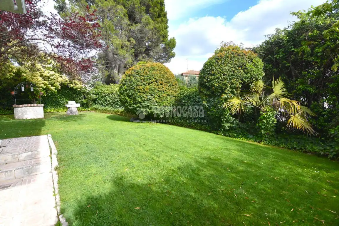 Jardín de Casa o chalet en venta en Villaviciosa de Odón con Aire acondicionado, Calefacción y Jardín privado