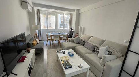 Foto 2 de Piso de alquiler en Fuente del Berro, Madrid