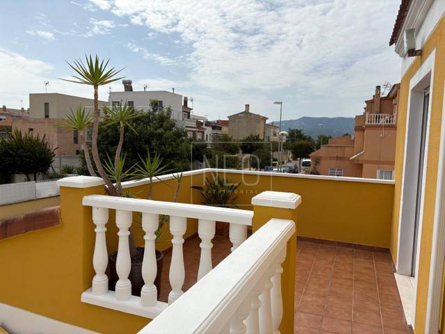 Casa adosada en Venta en  ALBALAT DE LA RIBERA en Bulevar del Xúquer
