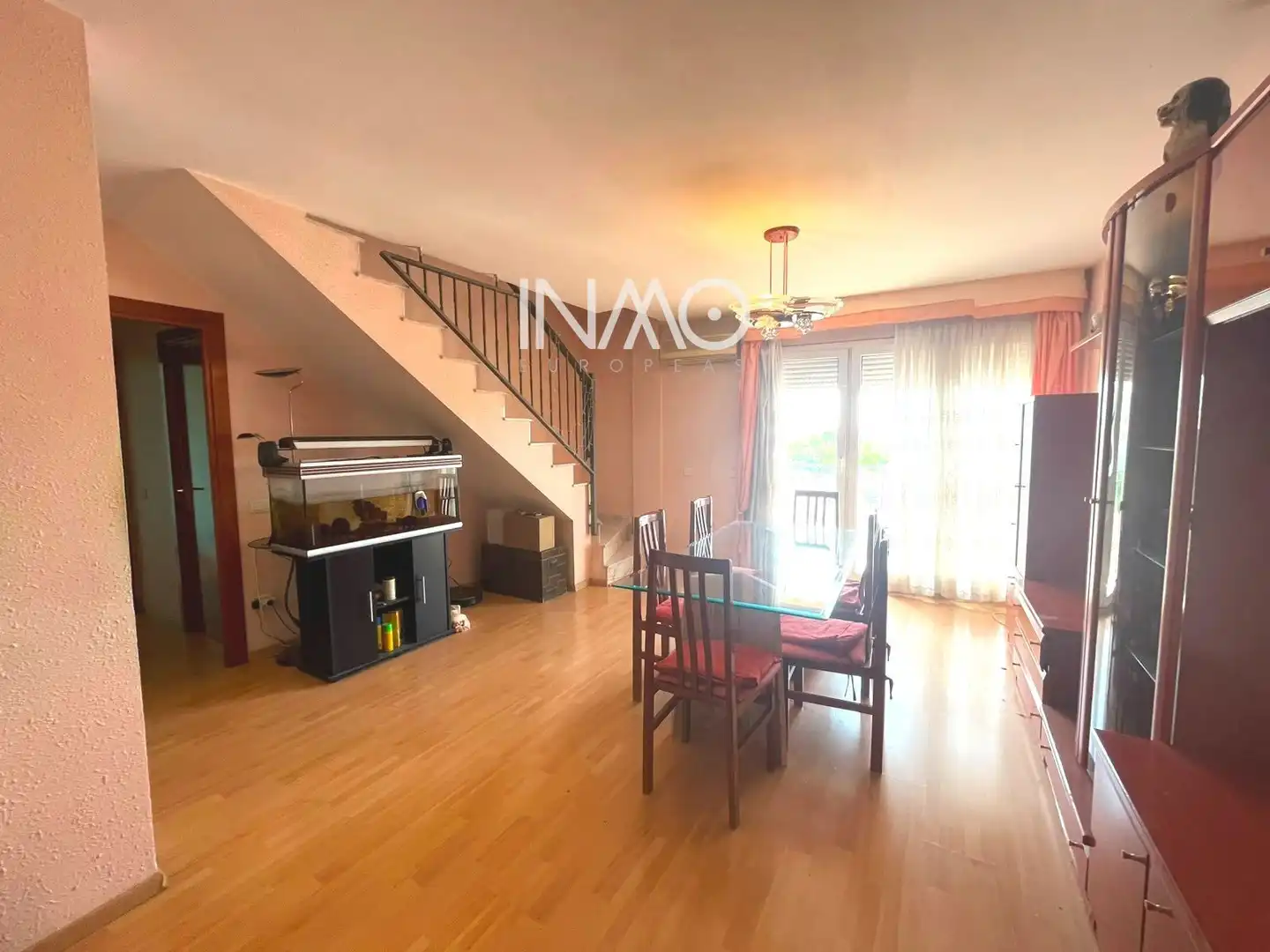 Maisonette zum Verkauf in Rubí mit Klimaanlage, Heizung und Terrasse